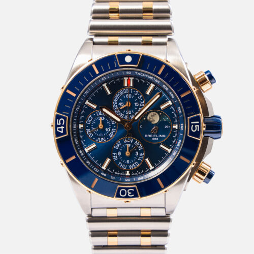 Breitling U19320161C1U1 Super Chronomat 44 front image