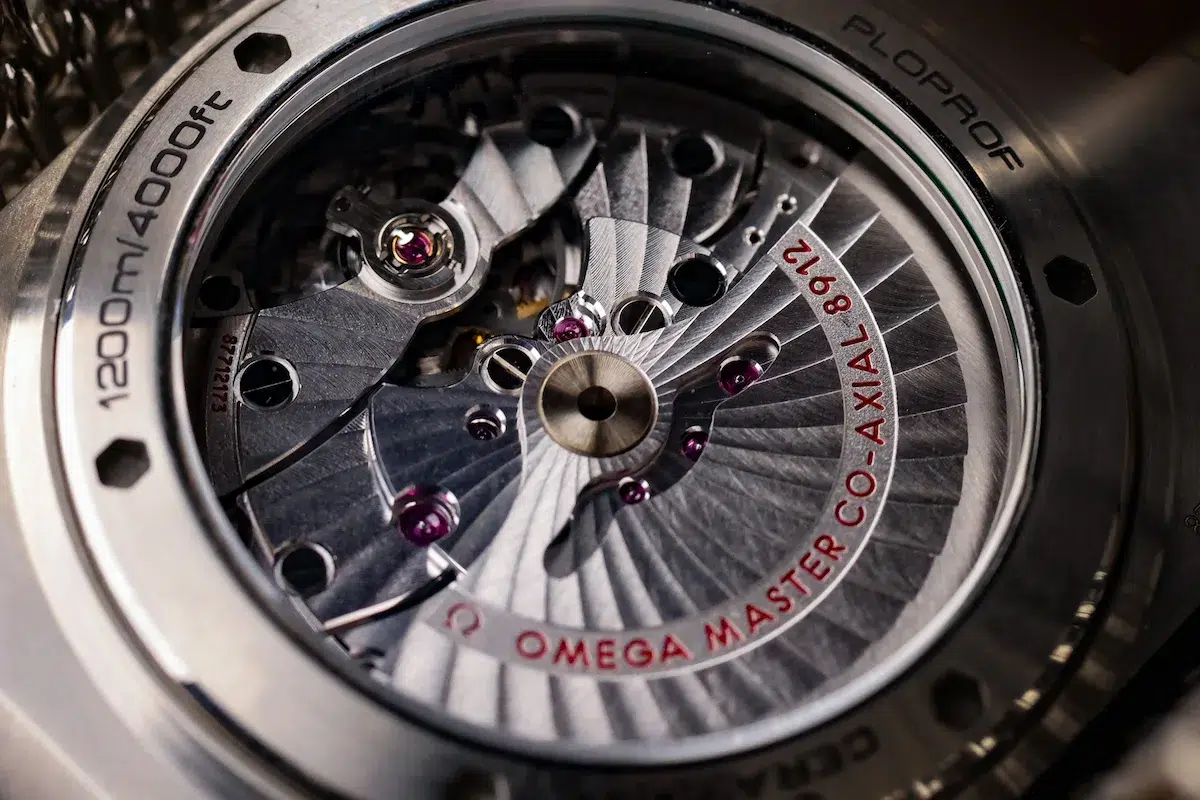 Omega Seamaster Ploprof Caliber 8912 movement through sapphire caseback