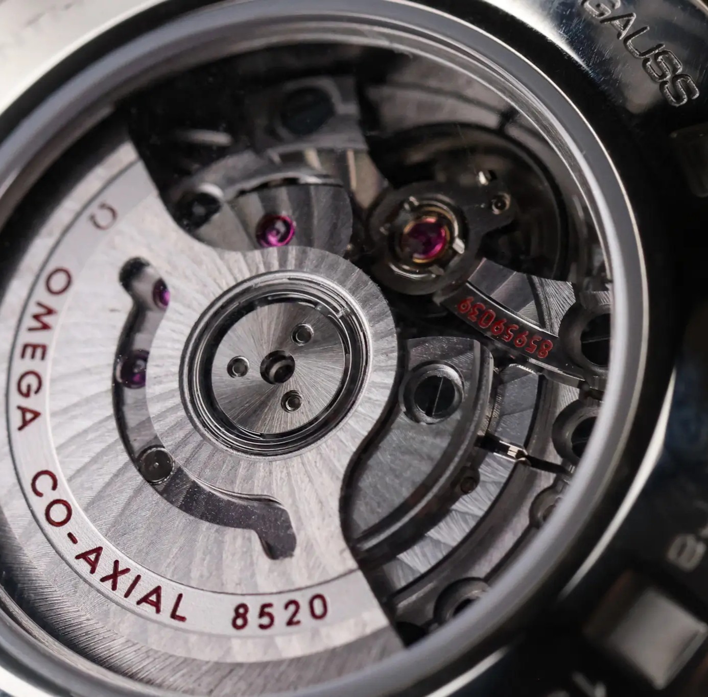 Omega Seamaster Aqua Terra 150M Caliber 8520 automatic movement visible sapphire caseback