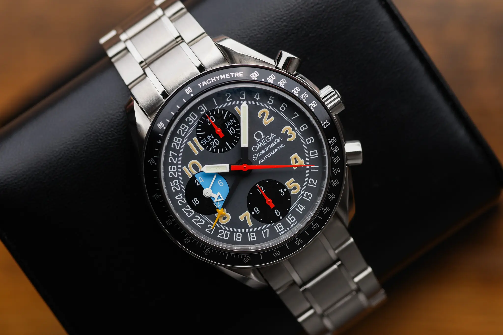 Hands-On Review: Omega Speedmaster Day Date 39mm 3520.53.00