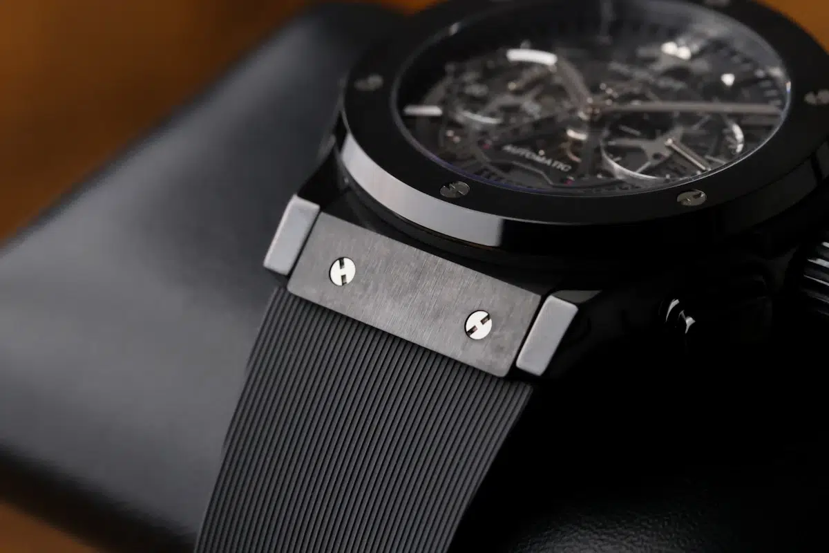 Side profile of Hublot Classic Fusion Aerofusion Ceramic case and rubber strap