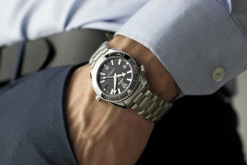 Omega Planet Ocean 600M Co-Axial Master Chronometer 215.30.40.20.01.001 on the wrist