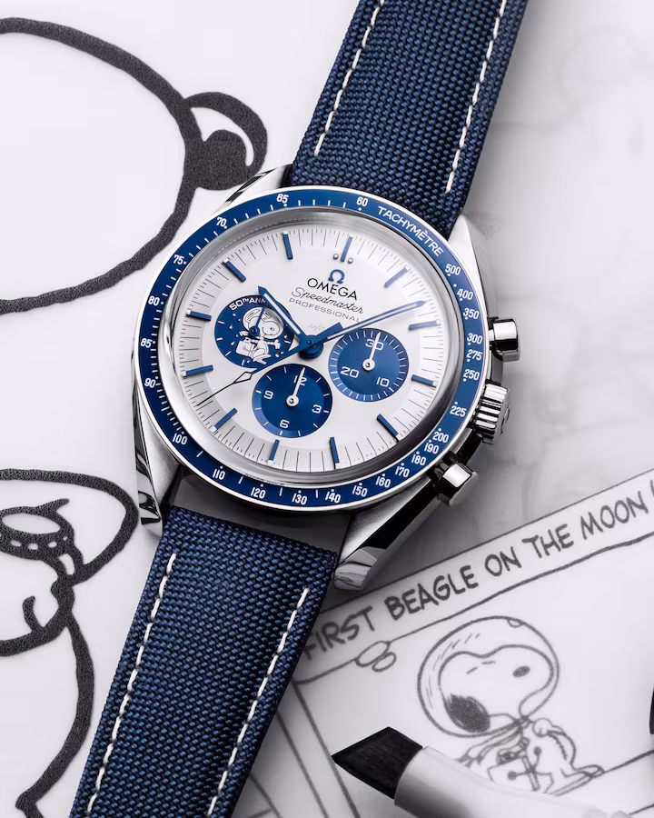 omega speedmaster snoopy on snoopy table with straps