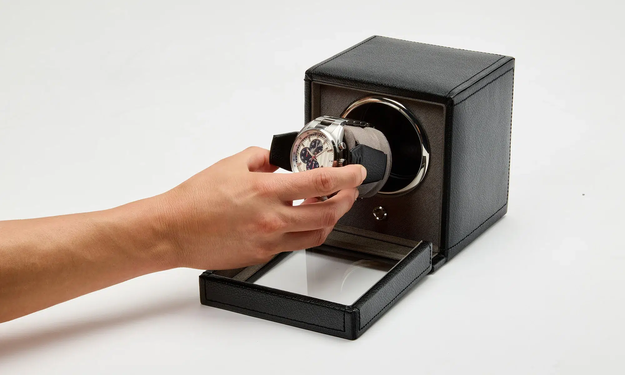 WOLF Pre-Programmed Watch Winder
