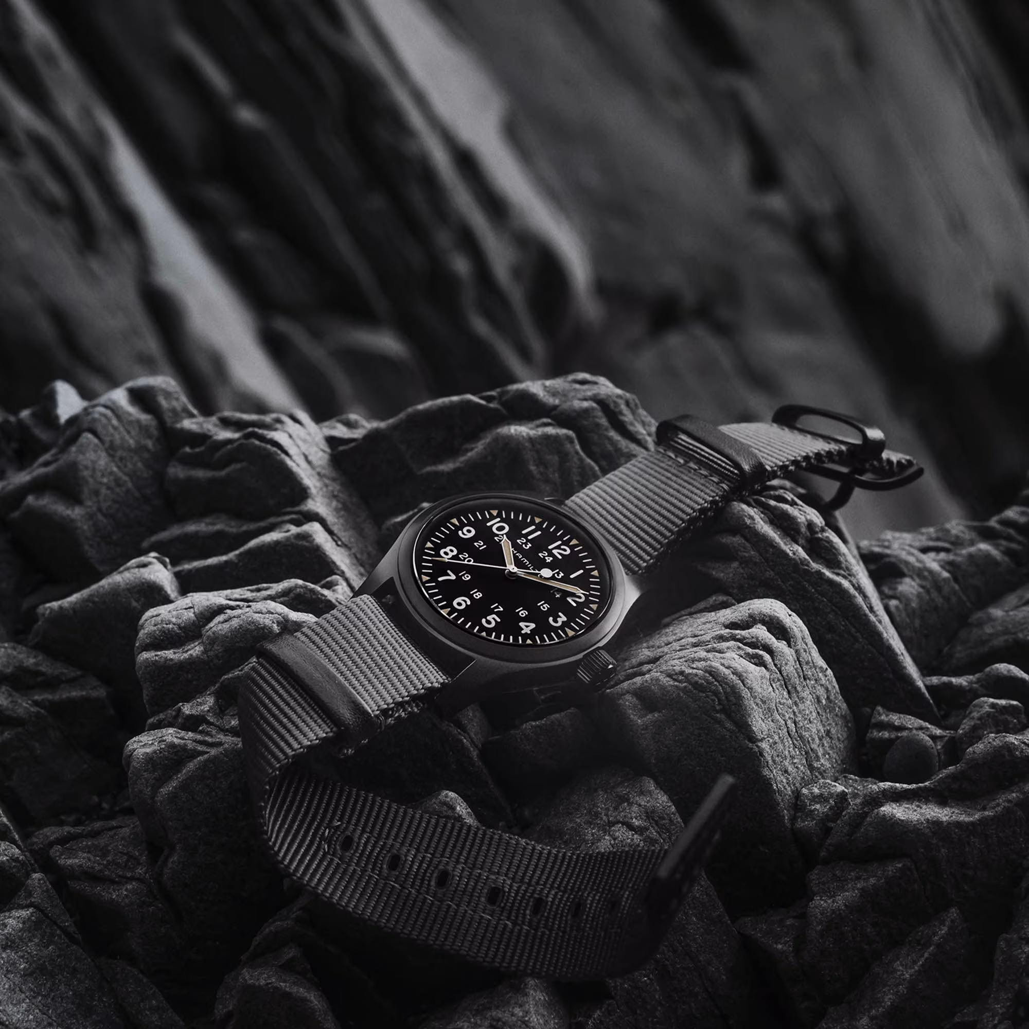 Khaki Field H69409930 Aesthetic Lifestyle Shot on Black Rocks