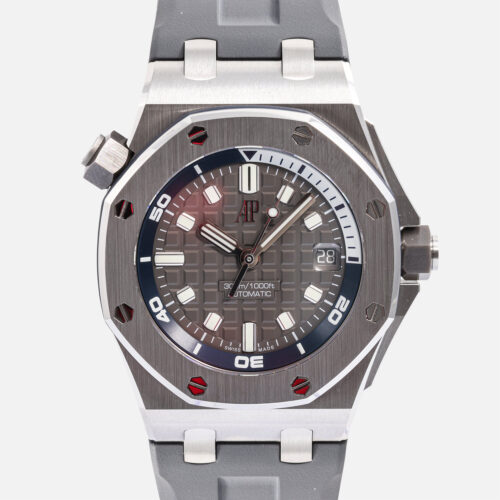 Front view of a pre-owned Audemars Piguet Royal Oak Offshore Diver 42mm (Ref. 15720ST.OO.A009CA.01)