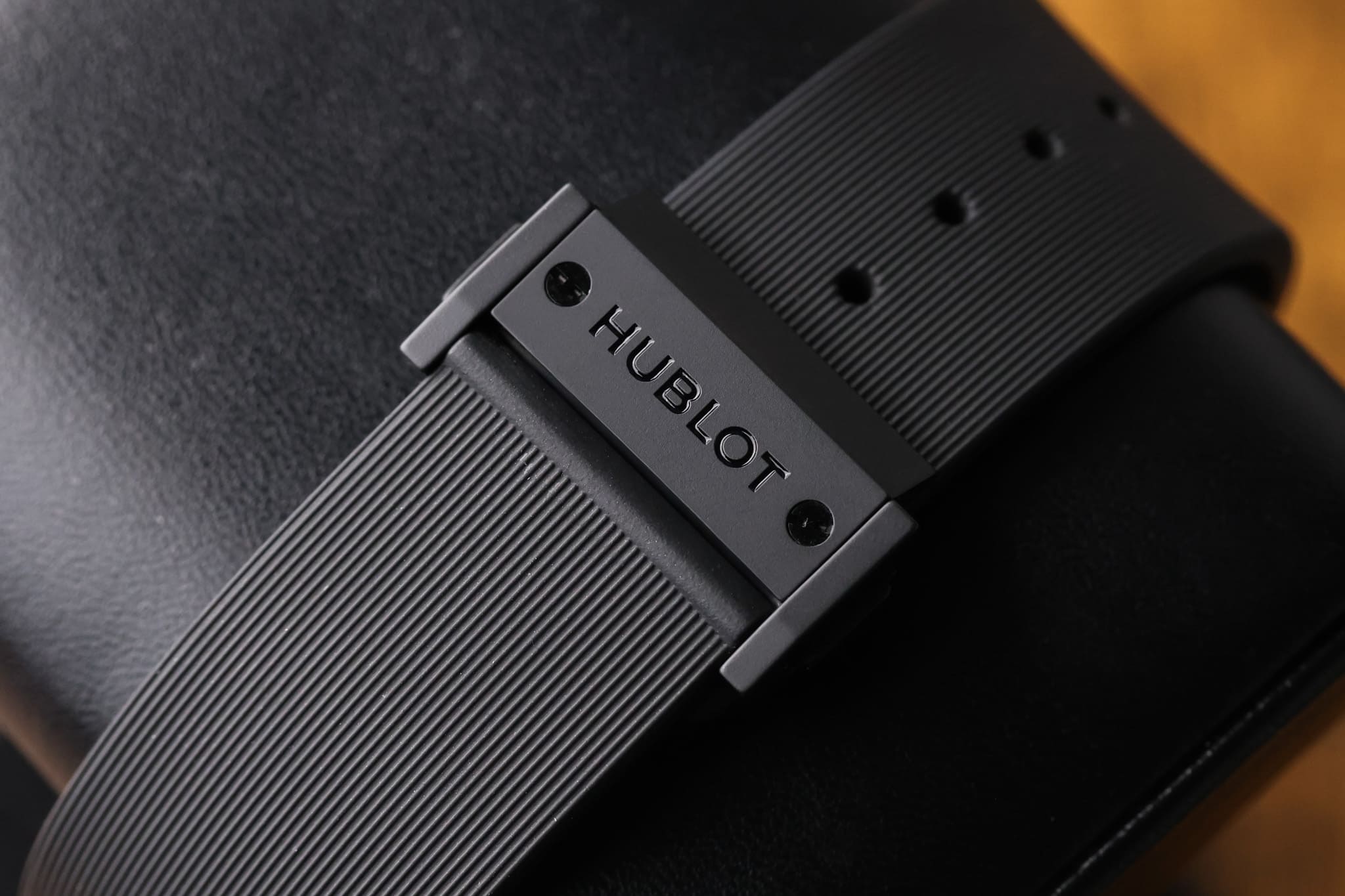 Hublot Big Bang black rubber strap clasp with engraved Hublot logo