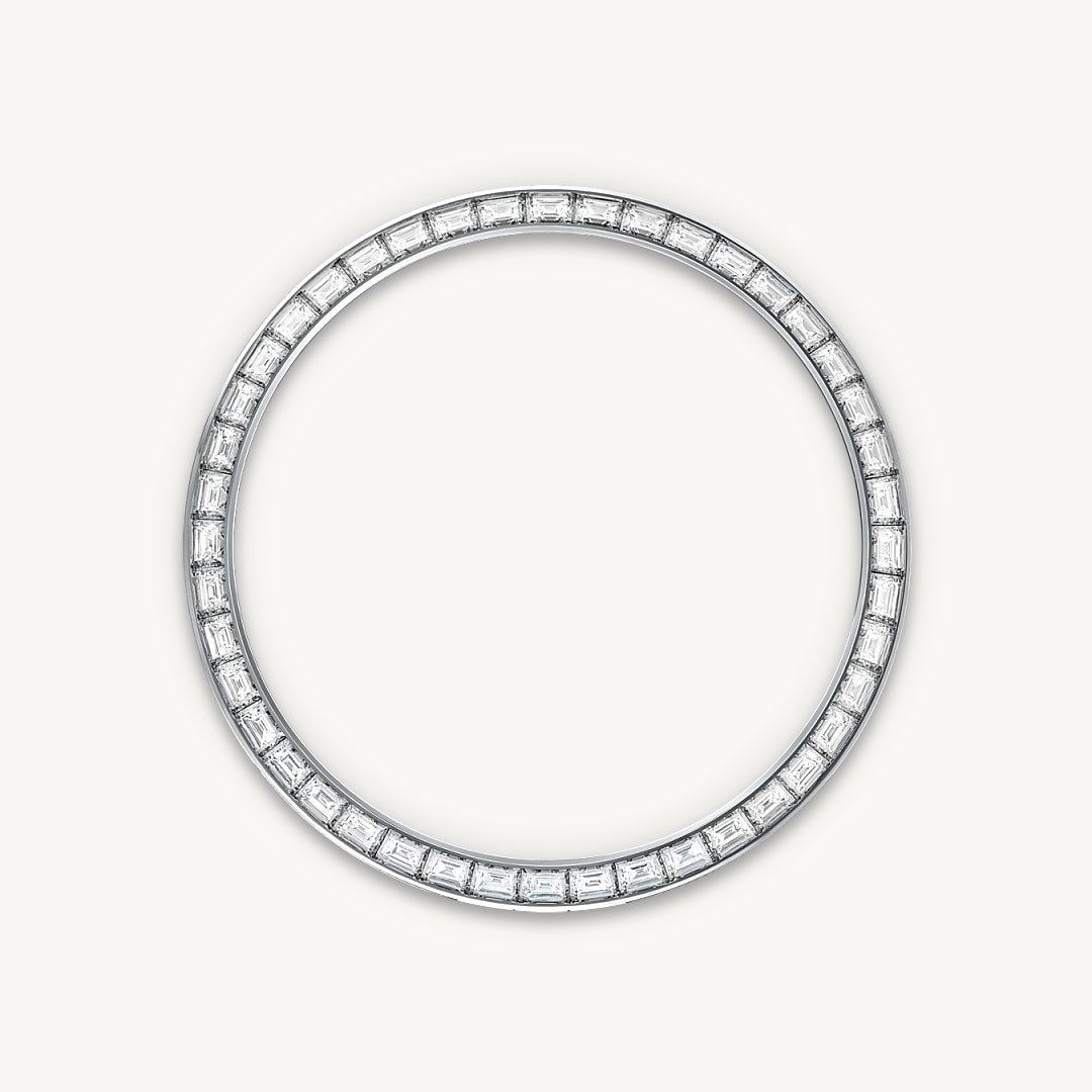 Diamond-set bezel